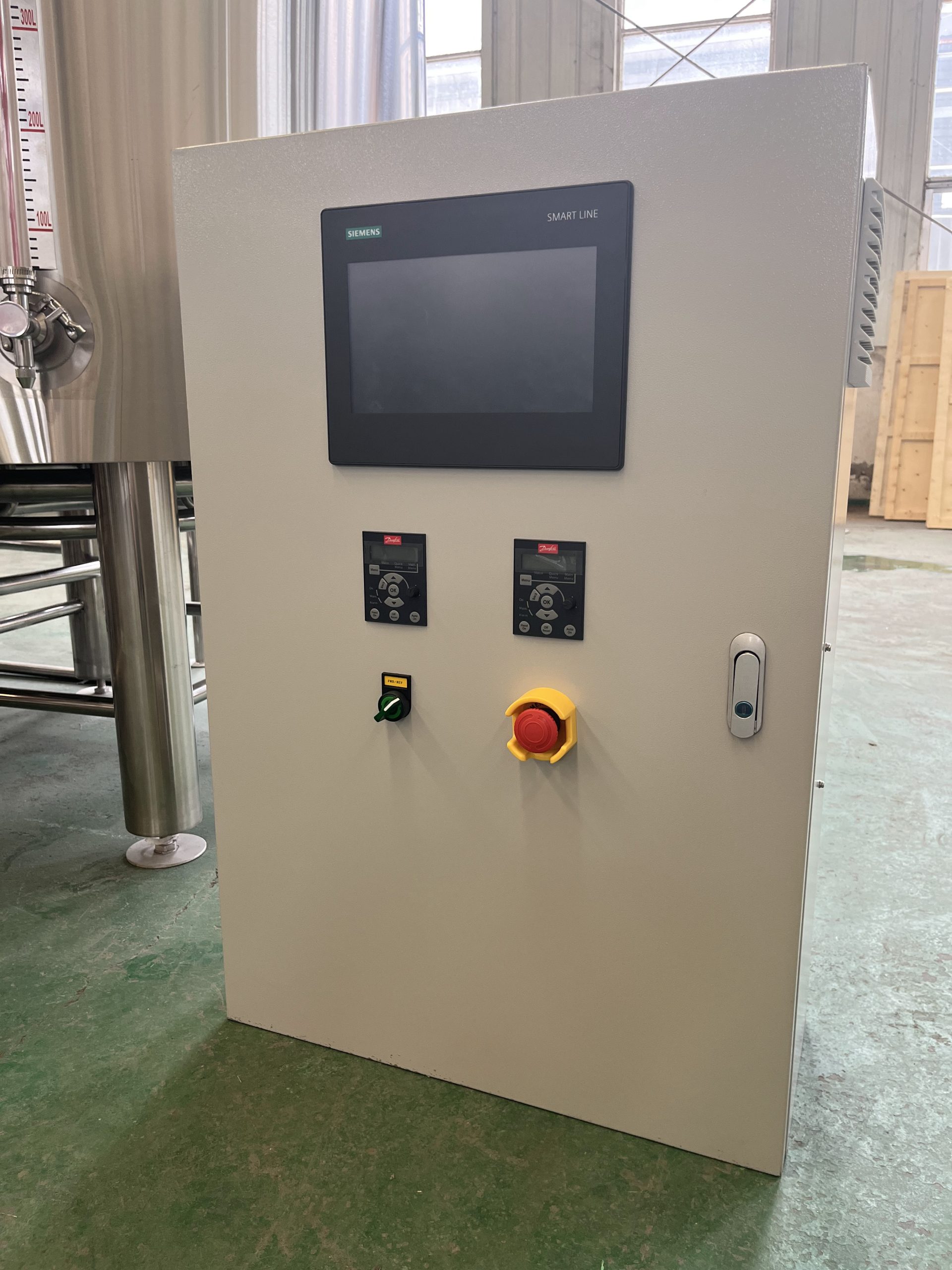 Brewery Equipment Installation: Site Readiness Guide 2 Brewery equipment installation utility connections and service clearance in a Swedish project