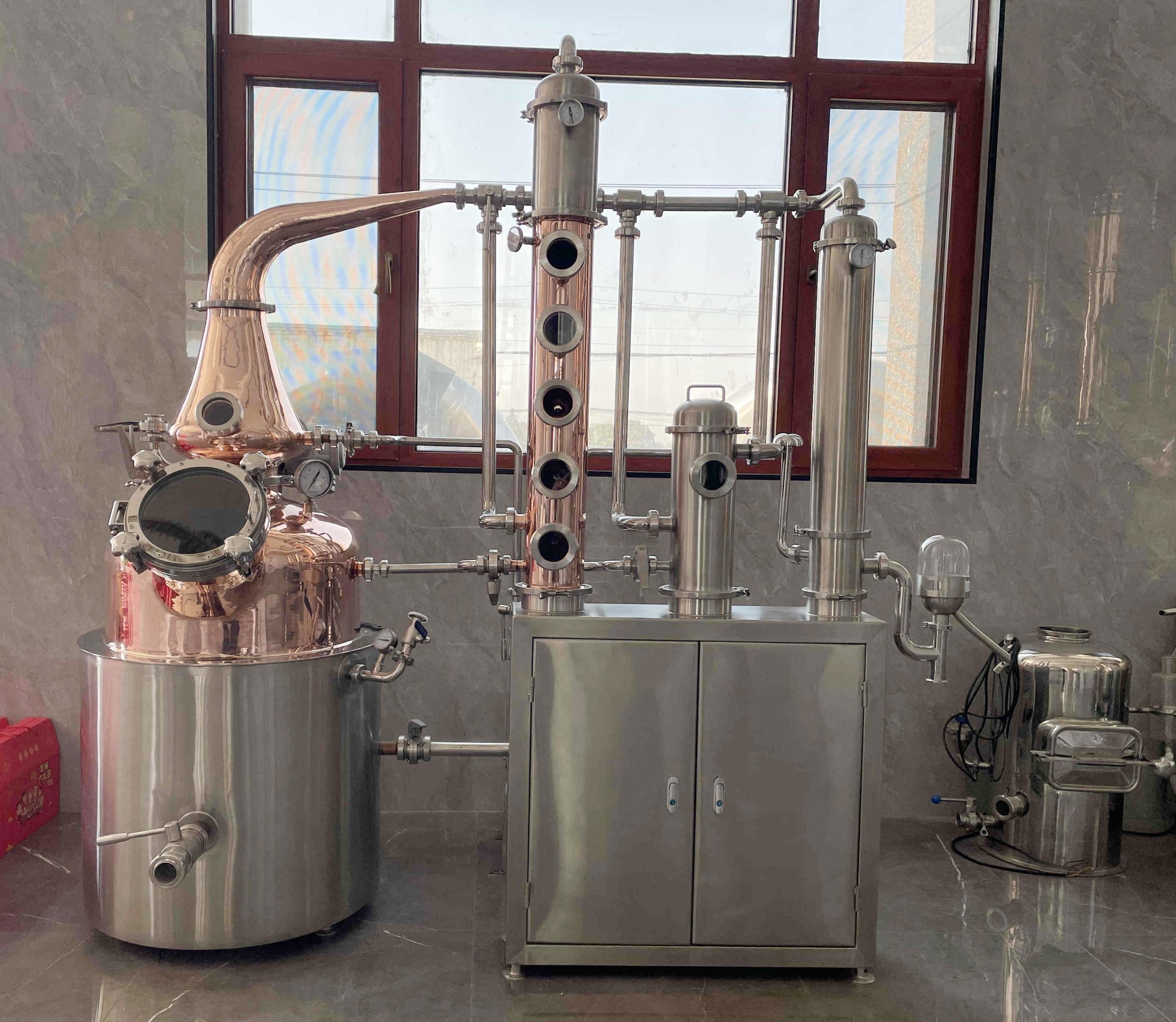 100L-Multifunctional-Distillation-Machine