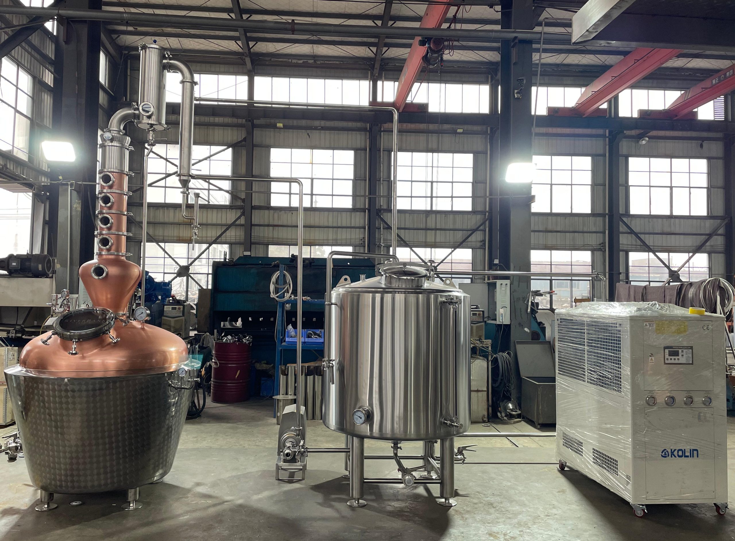 Copper Distillery Equipment vs Stainless Steel 2 Copper column with stainless steel process vessel in a hybrid distillery system